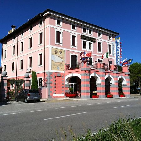 Dogana Vecchia - Hotel & Residence B&B Ristorante & Pizzeria Trivignano Udinese Buitenkant foto