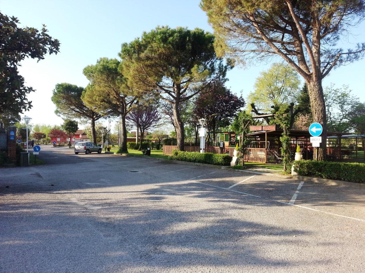 Dogana Vecchia - Hotel & Residence B&B Ristorante & Pizzeria Trivignano Udinese Buitenkant foto